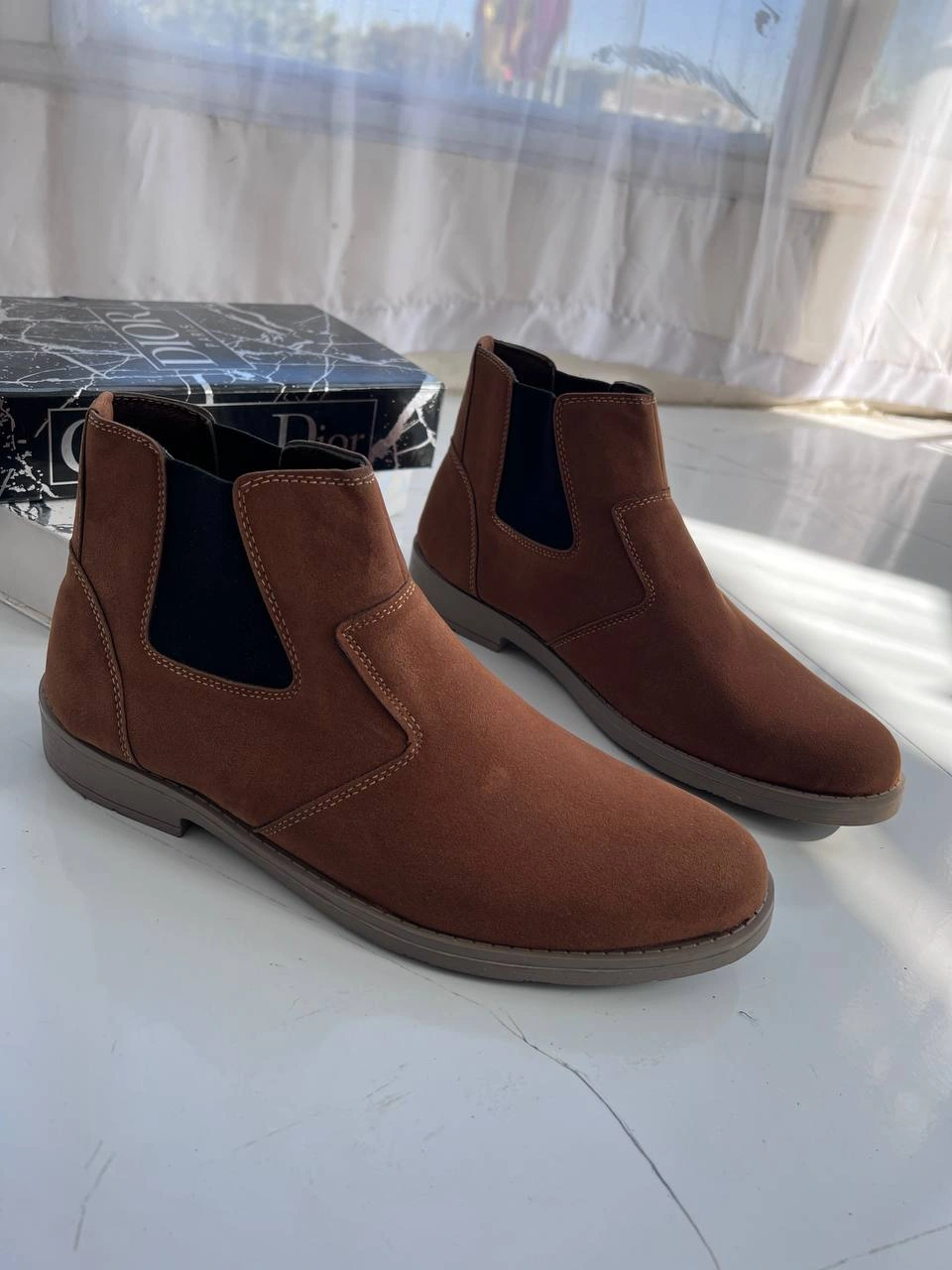 نیمبوت مردانه ، مدل برزان