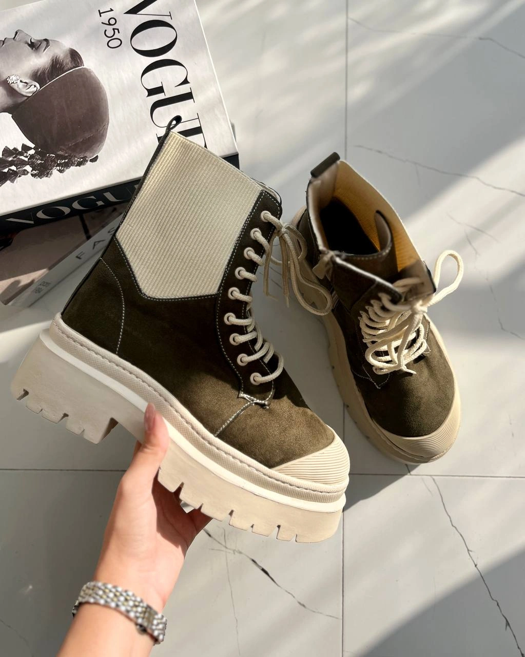 نیمبوت سوئیت ، مدل گلاره