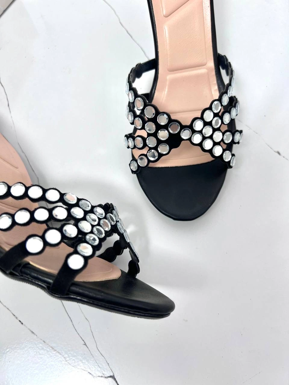 صندل مجلسی ، مدل درینا  پاشنه بلند