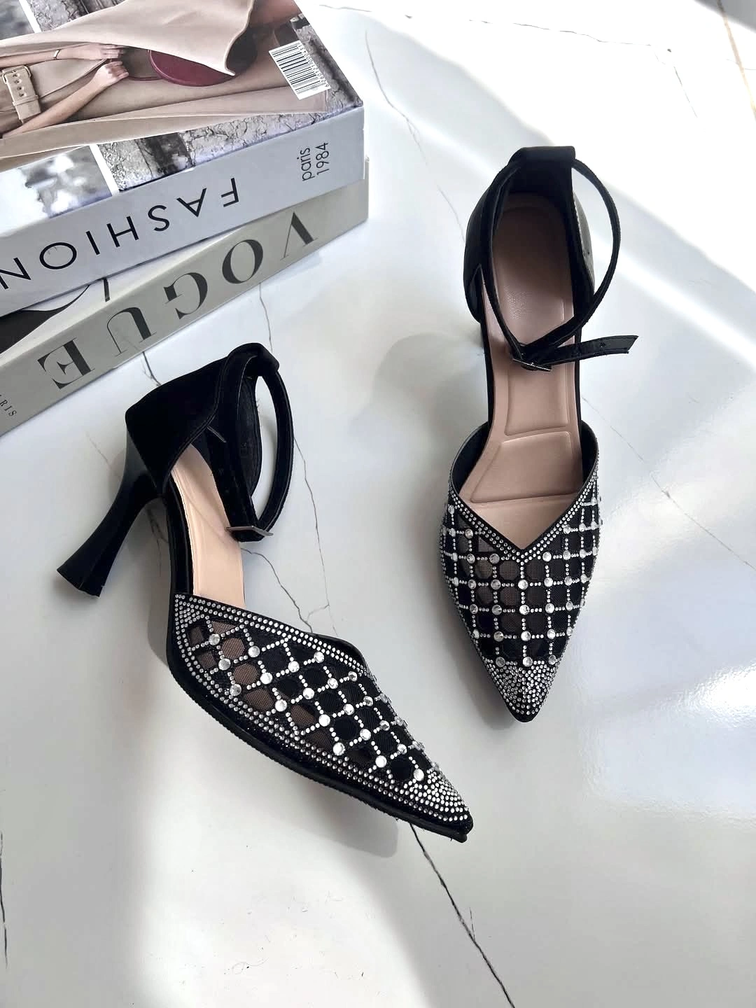 کفش طلقی نگین پروانه ، مدل جیران