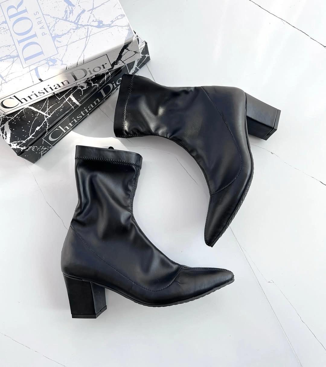 بوت ورنی ، مدل نیلسا