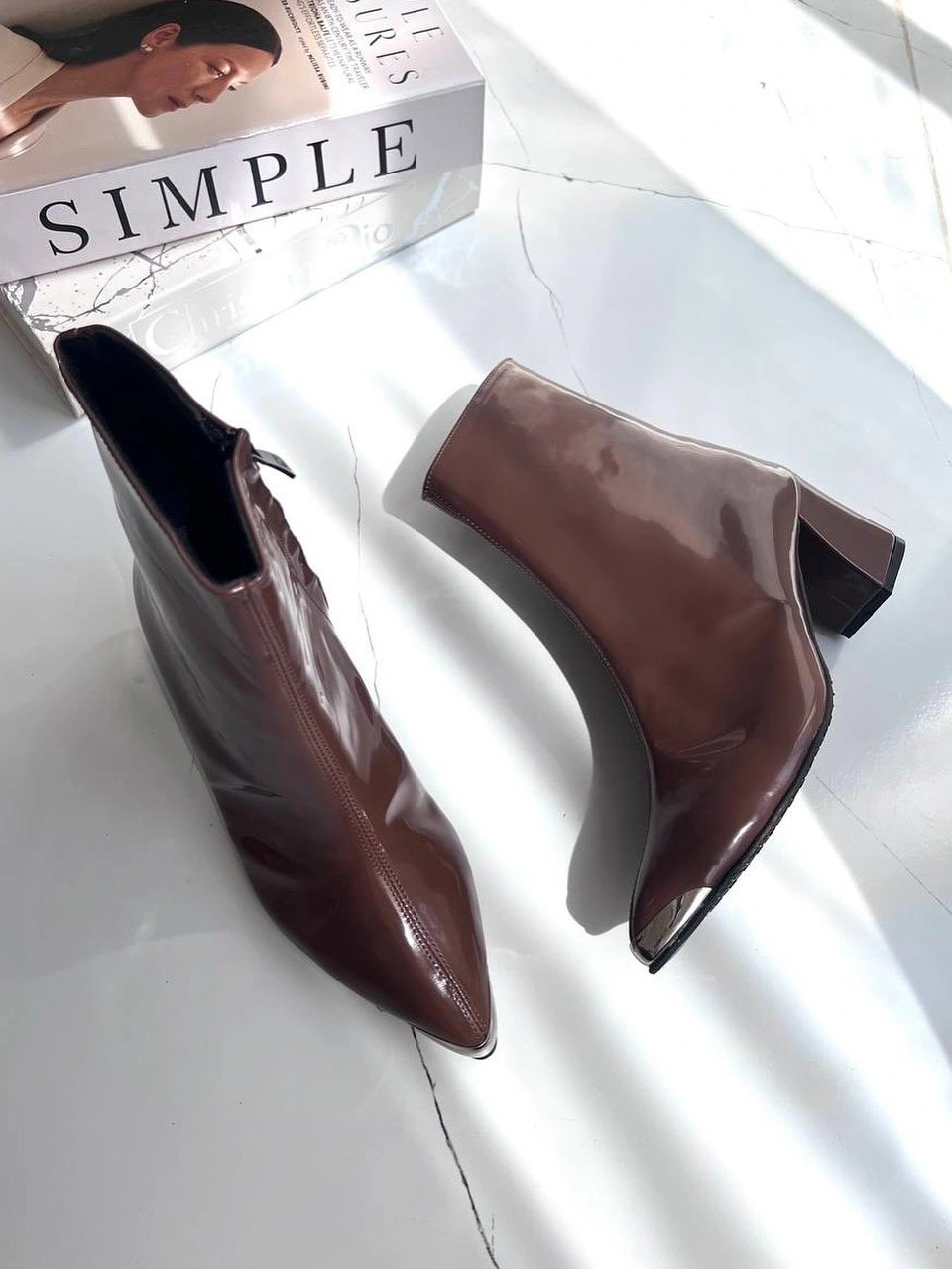 نمیبوت دماغه فلزی ، پاشنه کوتاه