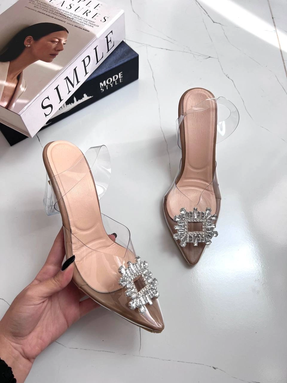 کفش طلقی  ، مدل کرانه پاشنه بلند