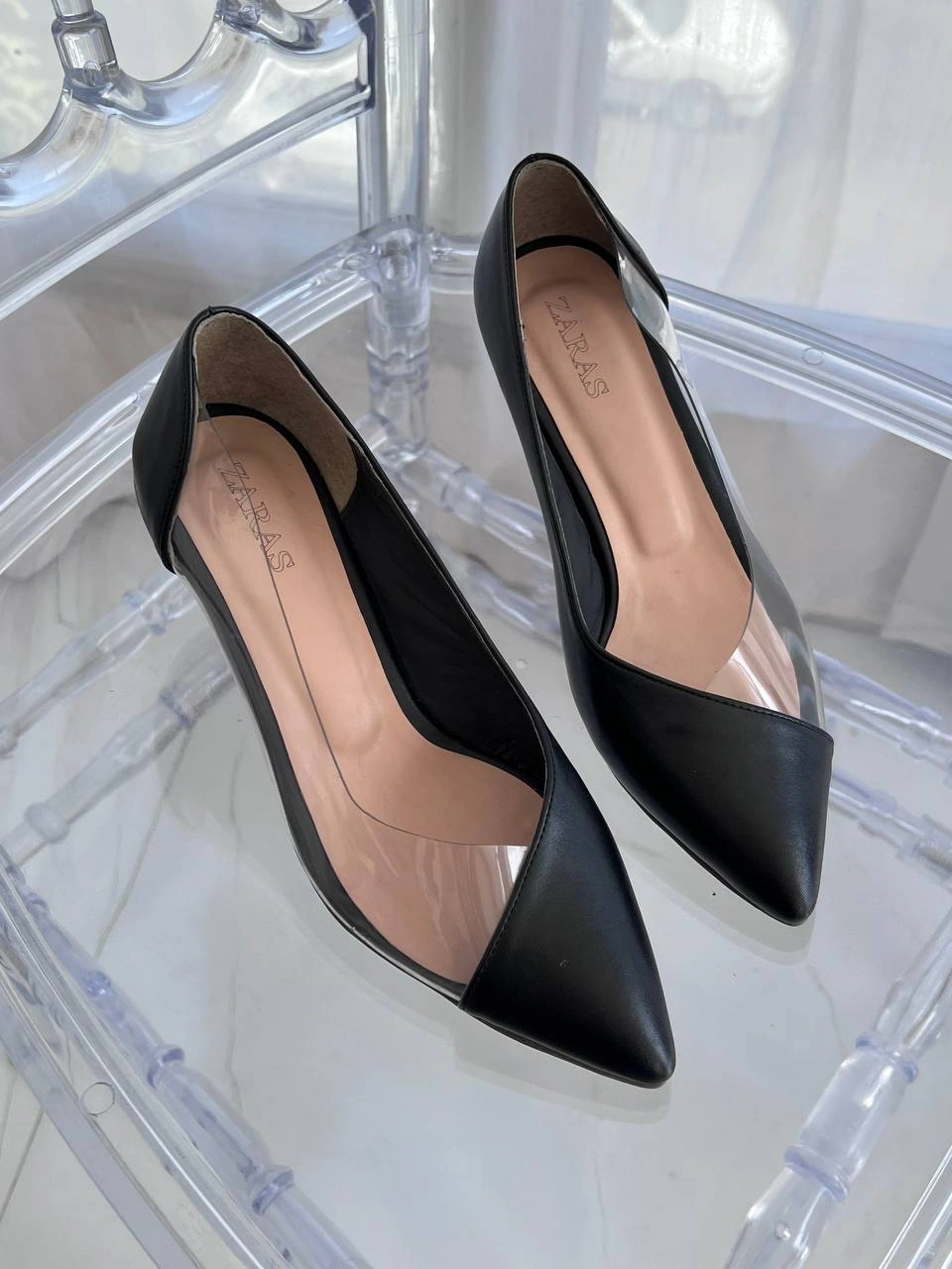 مجلسی طلقی ، مدل ایوان پاشنه بلند