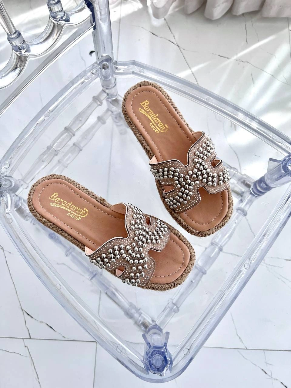 صندل کنفی ، مدل لونا