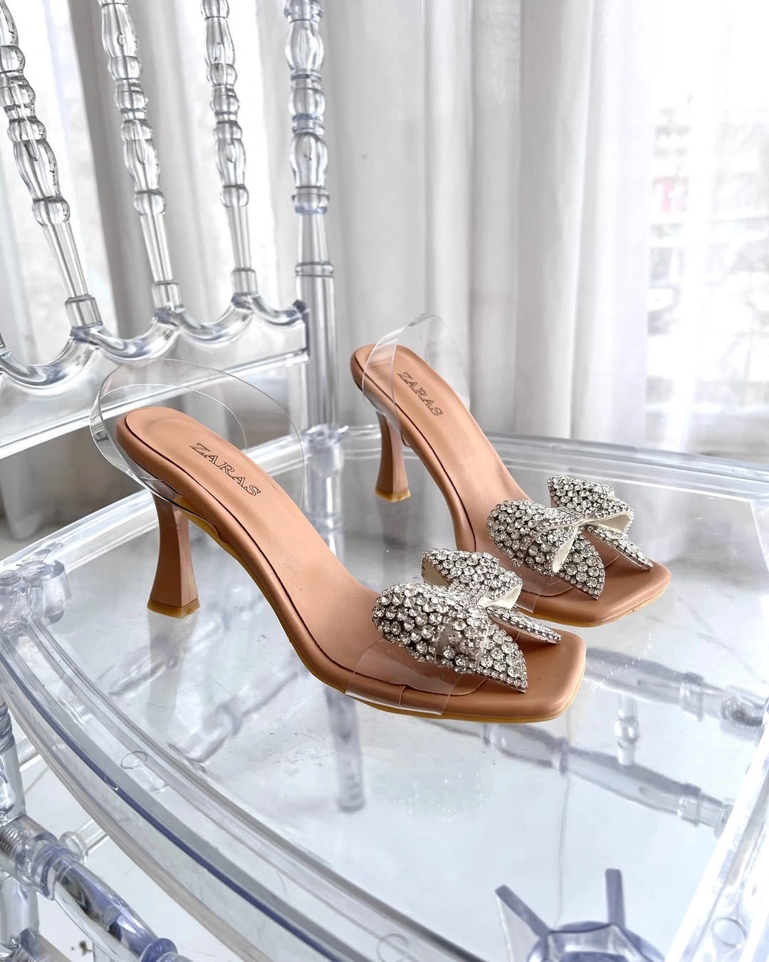 کفش طلقی نگین پروانه ، مدل جیران