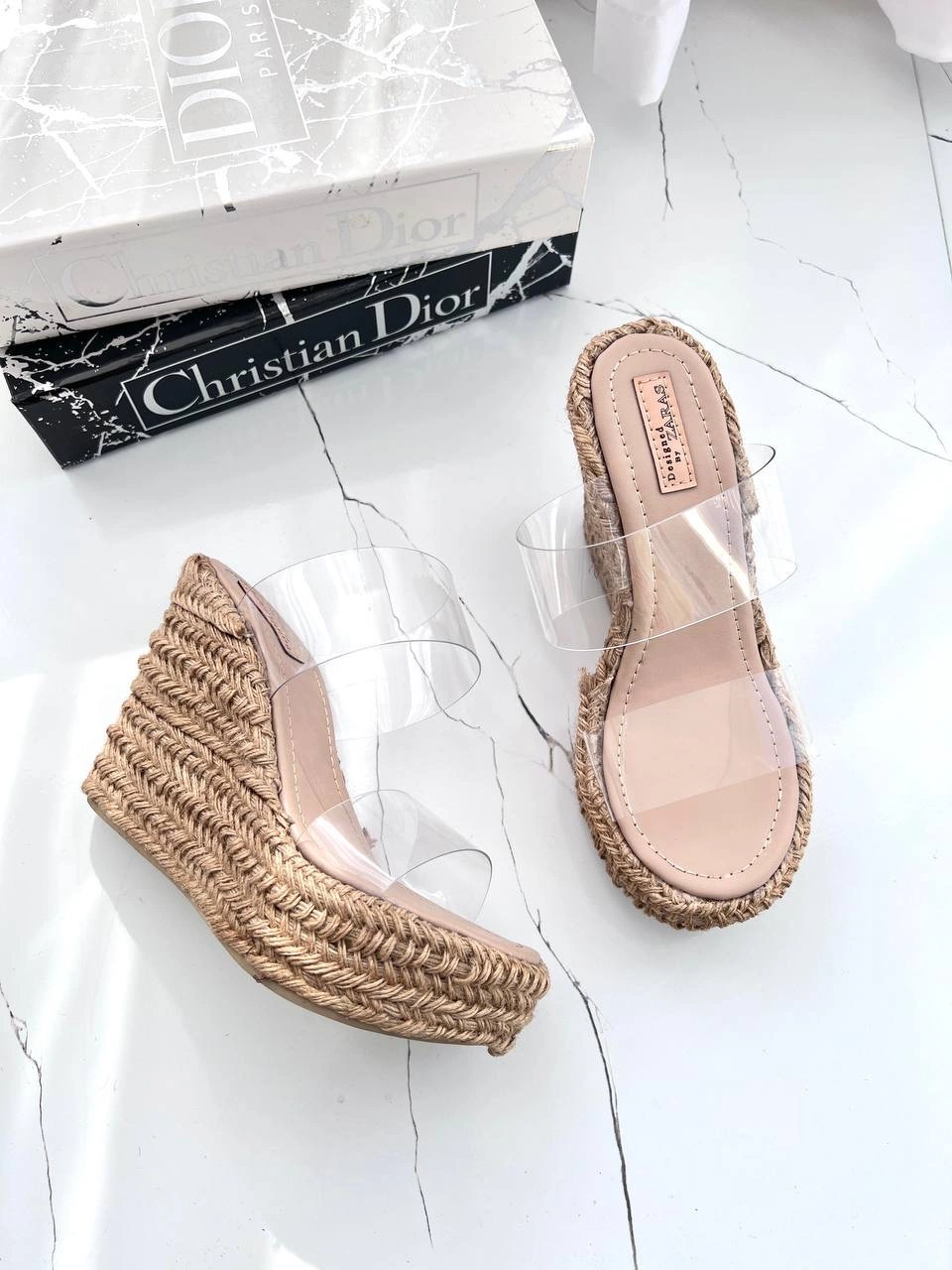 صندل کنفی ، مدل لونا