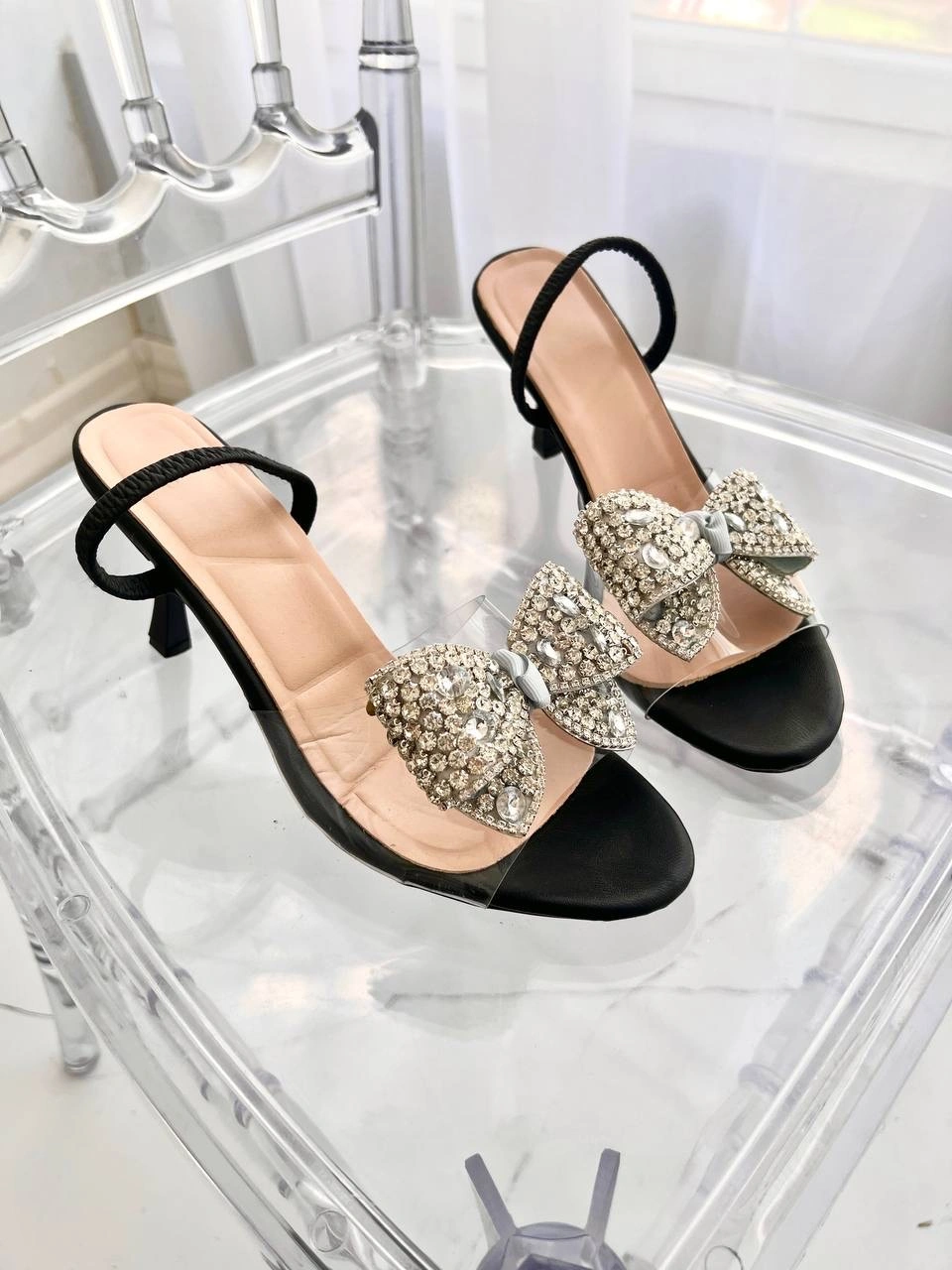 صندل طلقی پاپیون دار، مدل درسا