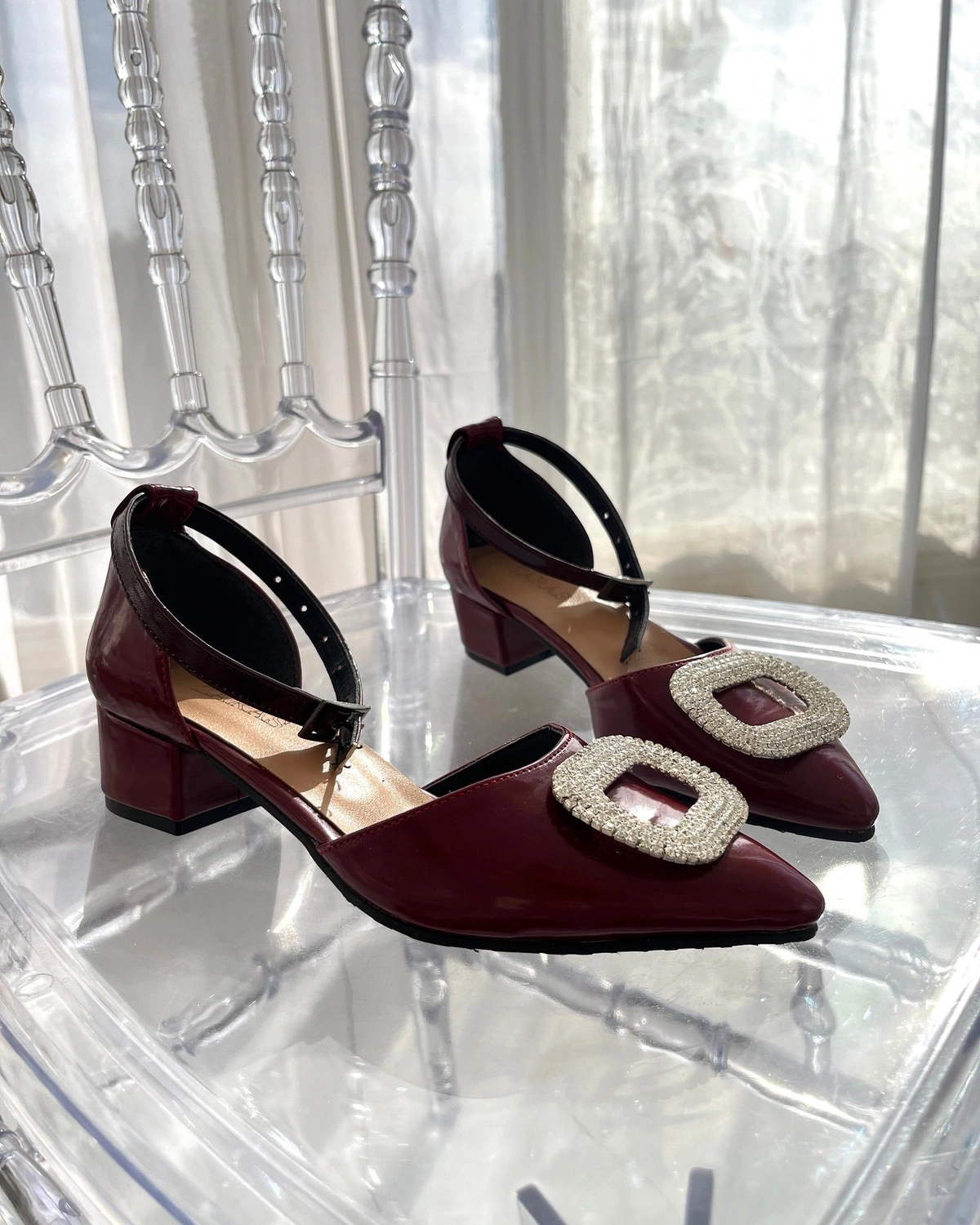 کفش طلقی نگین پروانه ، مدل جیران