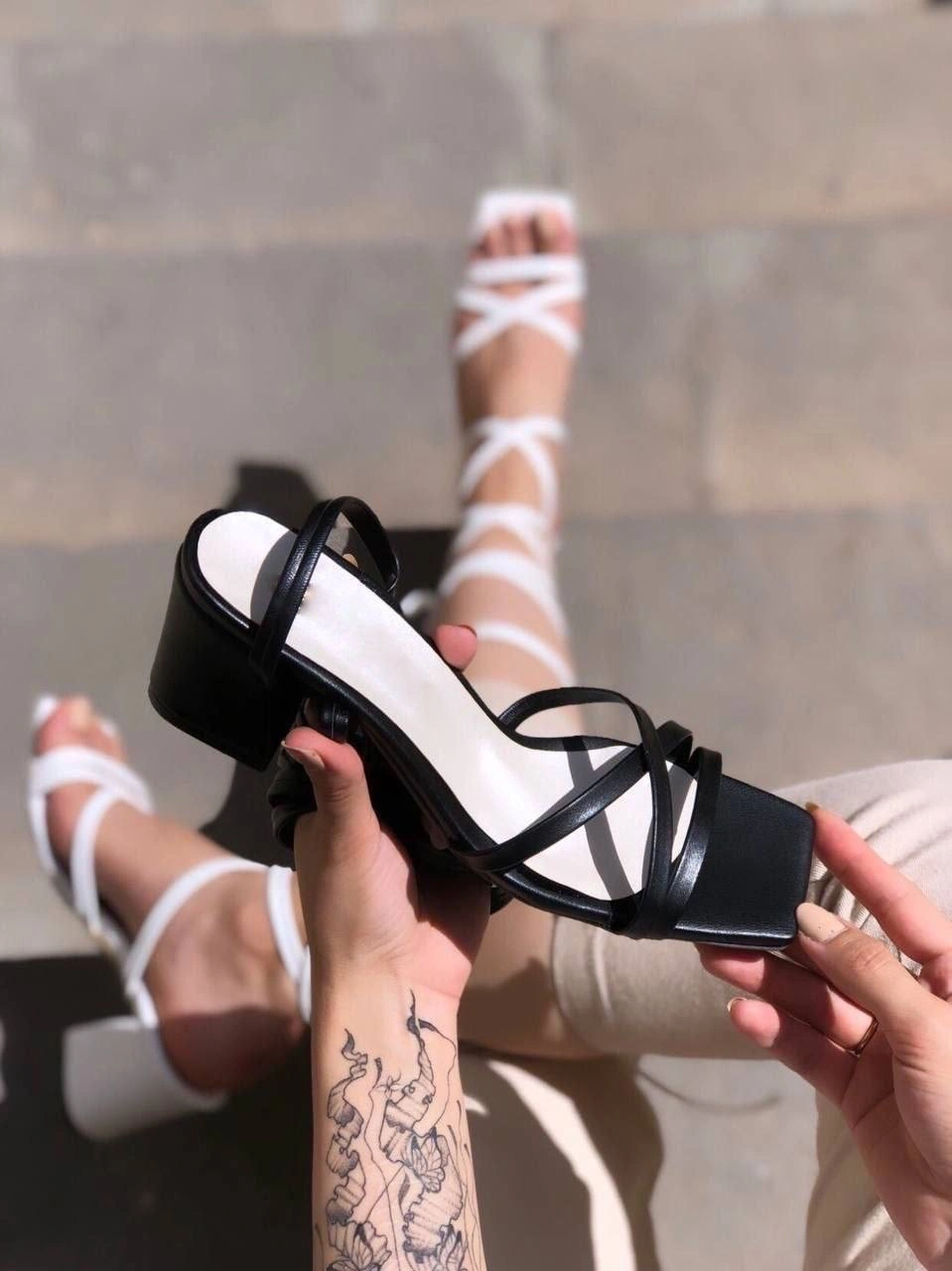 صندل بندی ، مدل نگینا