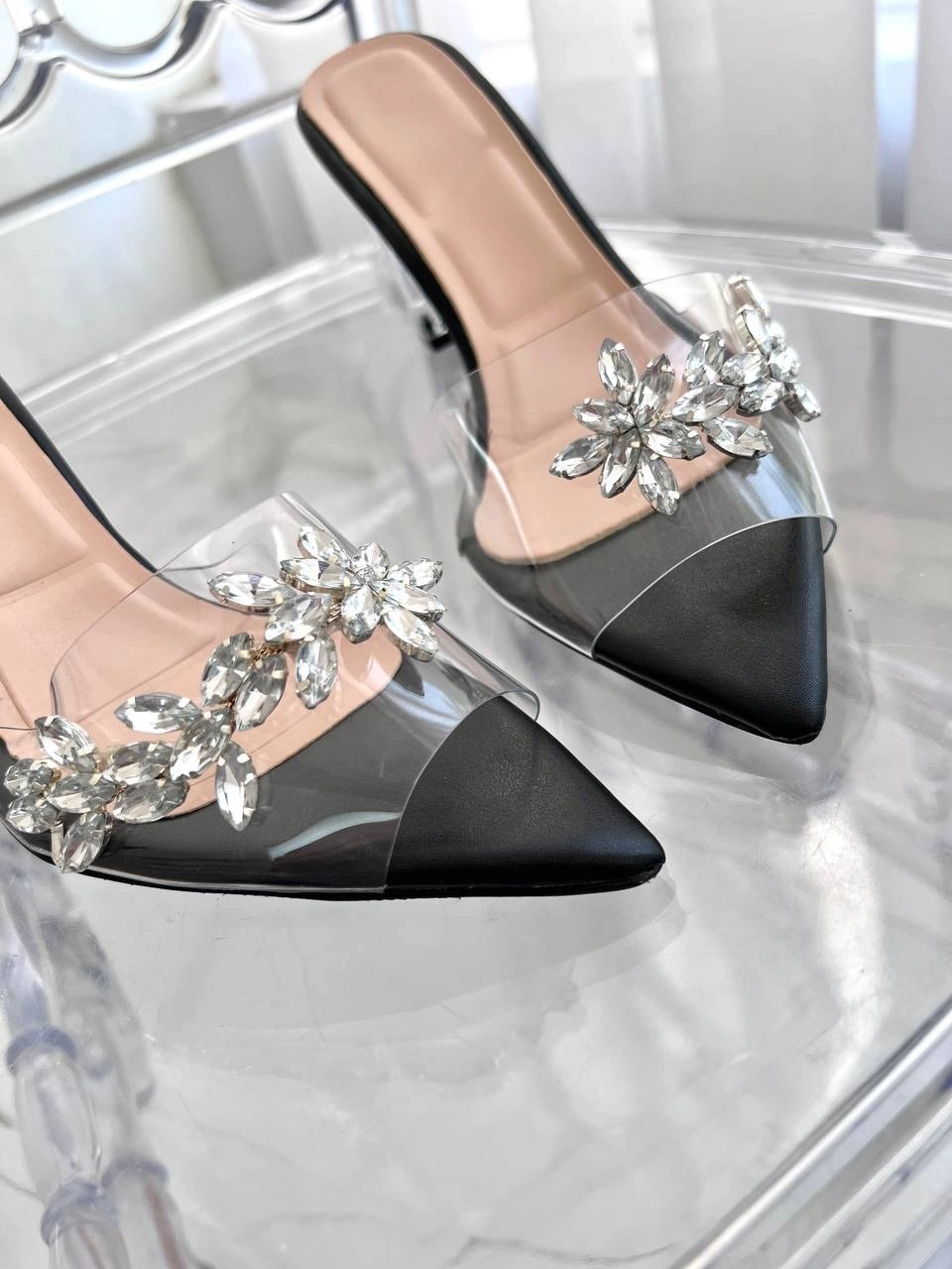 صندل طلقی پنجه تیز، مدل فرگل پاشنه بلند