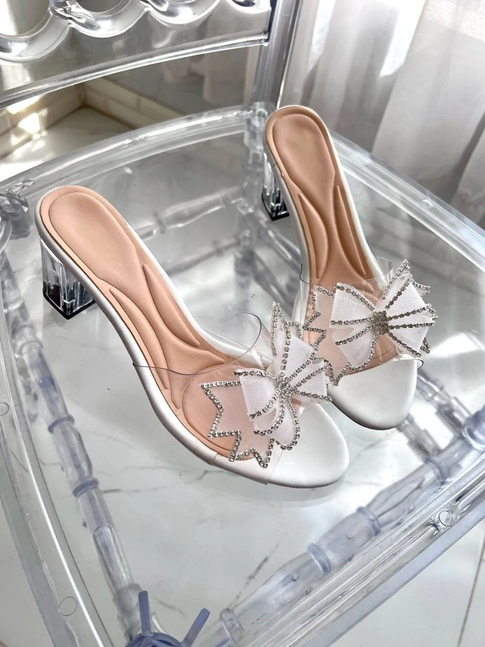 کفش طلقی نگین V ، مدل آشیتا