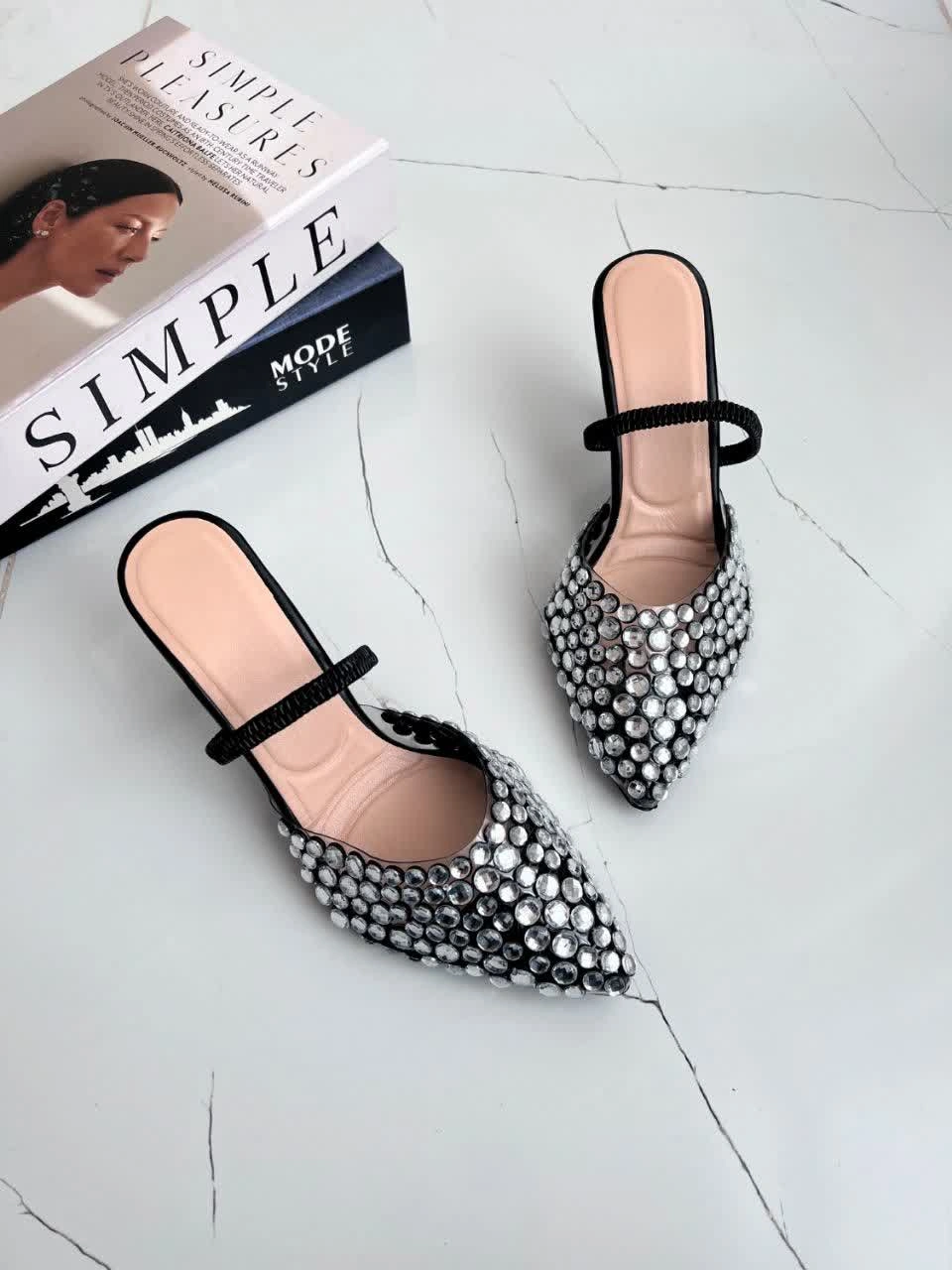 صندل نیم طلق ، مدل دیار پاشنه کوتاه