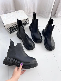 نیمبوت دو تکه ، مدل راژان