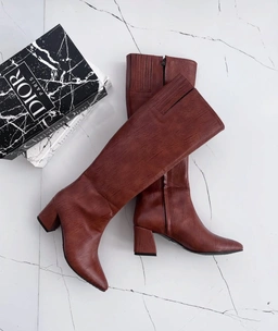 بوت، مدل مقدم پاشنه کوتاه