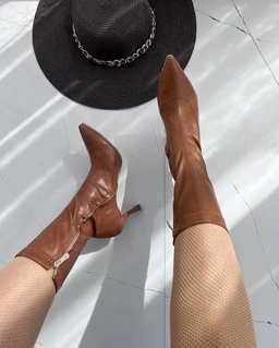 بوت ورنی ، مدل نیلسا