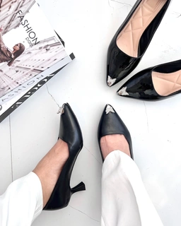 کفش دماغه پروانه ای ، مدل دلارا پاشنه بلند