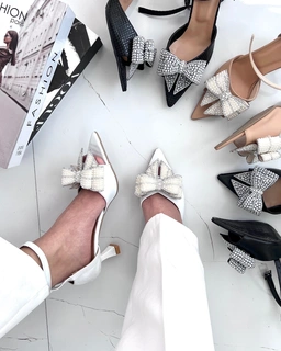 کفش جلوباز ، مدل نیکان