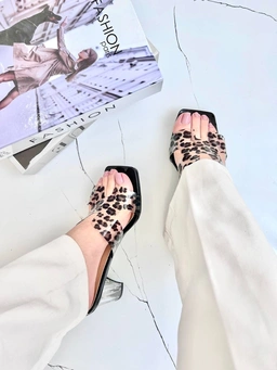 صندل طلقی ، مدل پلنگی