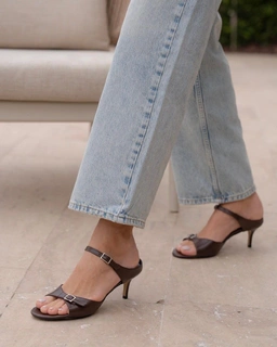 صندل چرم ، مدل سنگام