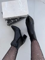 نیمبوت زنانه ، مدل ساناز