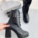 نیمبوت دخترانه ، مدل ورنا